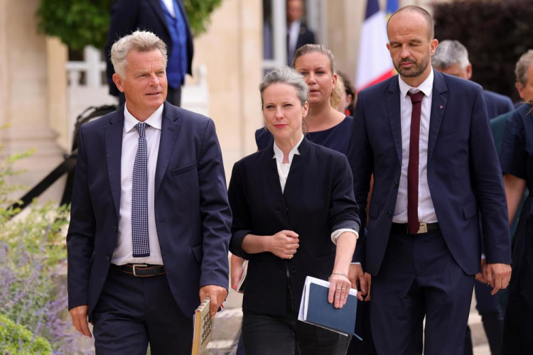 Líder da esquerda diz estar pronta para construir coligações e governar a França