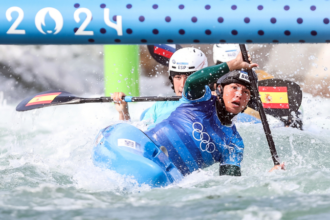 2024.08.04 - Jogos Olímpicos Paris 2024 - Canoagem Slalom - A brasileira Ana Sátila durante sua bateria nas oitavas de final do Caiaque Cross. Foto: Gaspar Nóbrega/COB