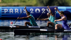 2024.08.06- Jogos Olímpicos Paris 2024 - Canoagem Velocidade - A dupla brasileira Isaquias Queiroz e Jacky Godmann competem na primeira eliminatória do C2 500m. Foto: Alexandre Loureiro/COB