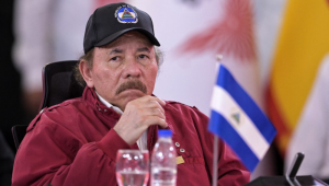 O presidente da Nicarágua, Daniel Ortega, é fotografado durante a cúpula do bloco da Aliança Bolivariana para os Povos da Nossa América (ALBA) em Caracas, em 24 de abril de 2024.