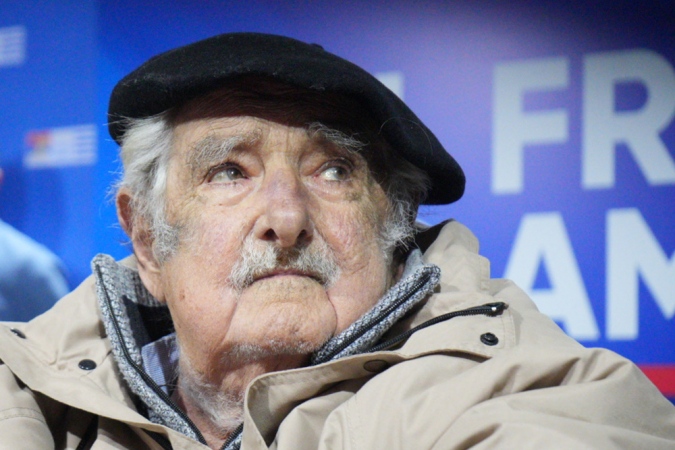 O ex-presidente do Uruguai, José Mujica, fala em entrevista coletiva nesta terça-feira, em Montevidéu (Uruguai). Mújica apresentou a jornalista Blanca Rodríguez como candidata ao Senado pelo Movimento de Participação Popular (MPP).