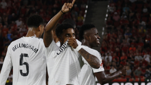 Rodrygo celebra gol na estreia do Real Madrid no Espanhol