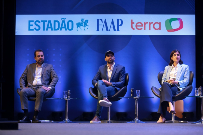 SP - ELEIÇÕES 2024/SP/ESTADÃO/DEBATE - POLÍTICA - E/D: o deputado federal Guilherme Boulos (PSOL), Pablo Marçal (PRTB) e Tabata Amaral (PSB) participam do segundo debate com os pré-candidatos à Prefeitura de São Paulo, promovido pelo jornal Estadão, em parceria com o Portal Terra e a Fundação Armando Alvares Penteado (FAAP), realizado no Teatro Faap, no bairro Higienópolis, na região central da capital paulista, nesta quarta-feira, 14 de agosto de 2024. Foto: FELIPE RAU/ESTADÃO CONTEÚDO