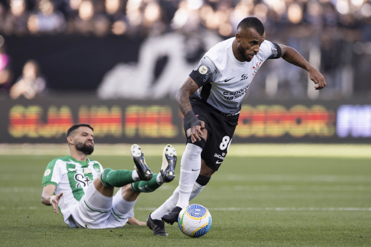 Após se tornar imprescindível no Corinthians, Alex Santana sofre lesão grave e desfalca o time por três meses