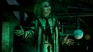 Michael Keaton retoma o papel de Beetlejuice em "Os Fantasmas Ainda se Divertem"