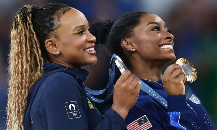 rebeca andrade e simone biles