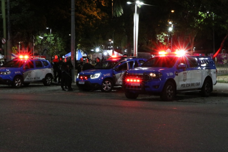 Polícia investiga se ataque a praça em Vila Isabel tinha como alvo um dos líderes do tráfico do Morro dos Macacos