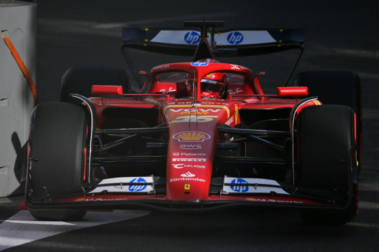 Charles Leclerc faz a pole do GP do Azerbaijão de F1