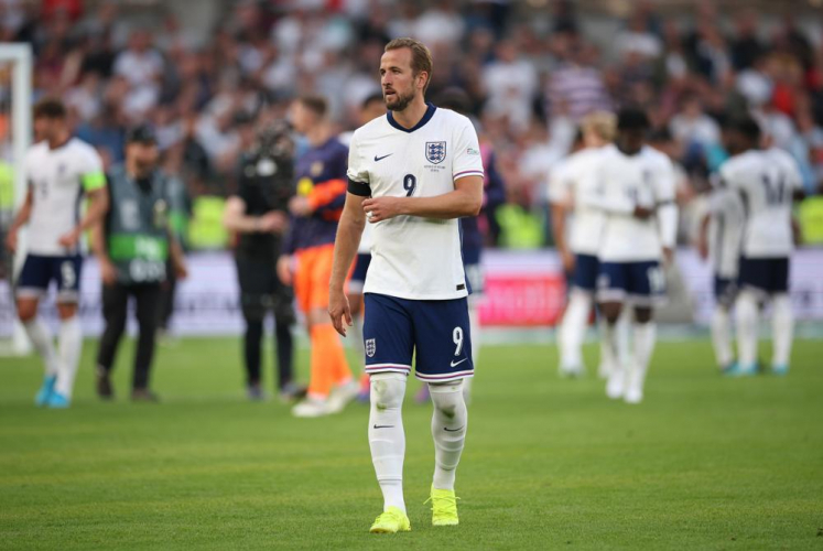 Harry Kane vai receber homenagem por completar 100 jogos pela seleção inglesa