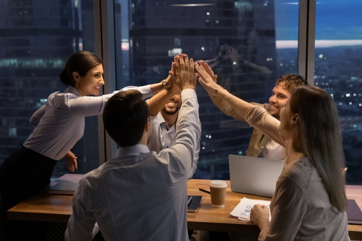 É importante cultivar um bom relacionamento com os colegas de trabalho 