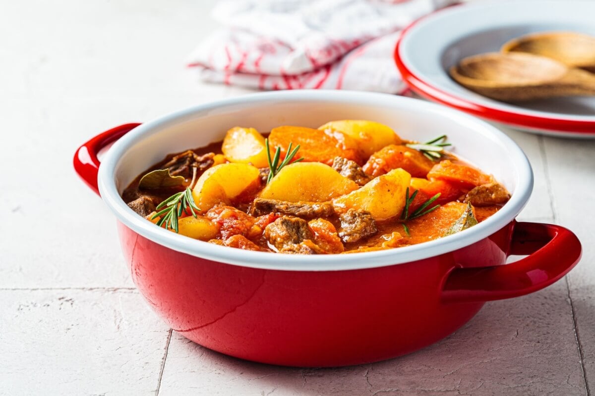 Carne de panela com legumes 