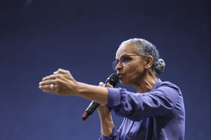 A ministra Marina Silva e o secretário-executivo da Convenção de Combate à Desertificação da ONU