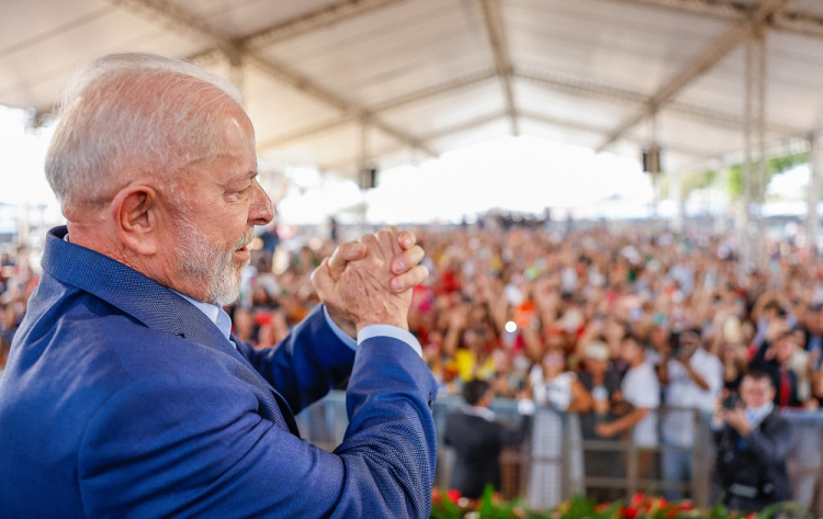 Lula enaltece desempenho da economia brasileira, destaca emprego e ‘inflação controlada’