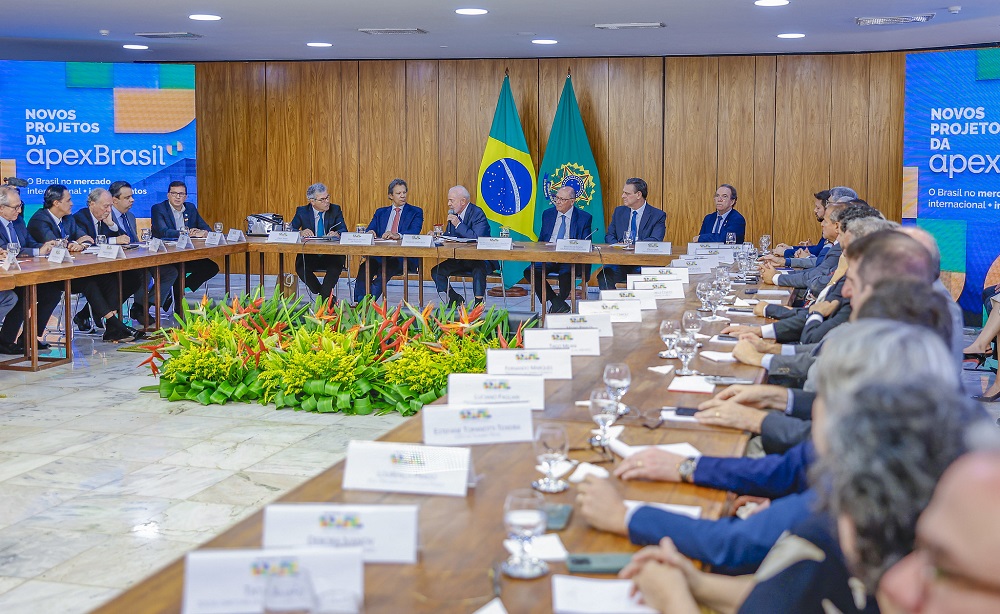 Reunião para anúncios de novos projetos da ApexBrasil