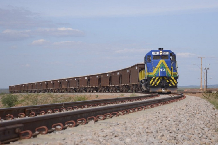 Governo Federal avança em projeto da ferrovia Transnordestina com investimento de R$ 15,2 milhões