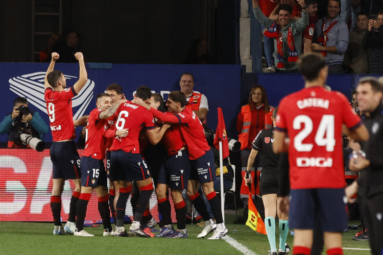 Barcelona é atropelado pelo Osasuna e vê invencibilidade chegar ao fim