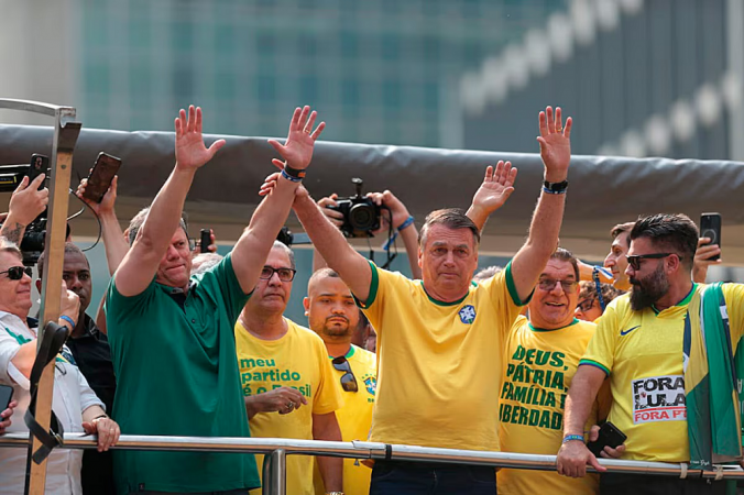 Ex-presidente Jair Bolsonaro (PL) e governador Tarcísio de Freitas