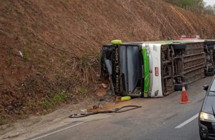 Atletas do futebol americano que morreram em acidente de ônibus serão velados neste domingo