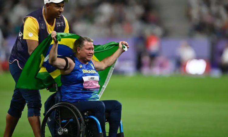 Beth Gomes brilha nas Paralimpíadas de Paris com medalhas de ouro e prata