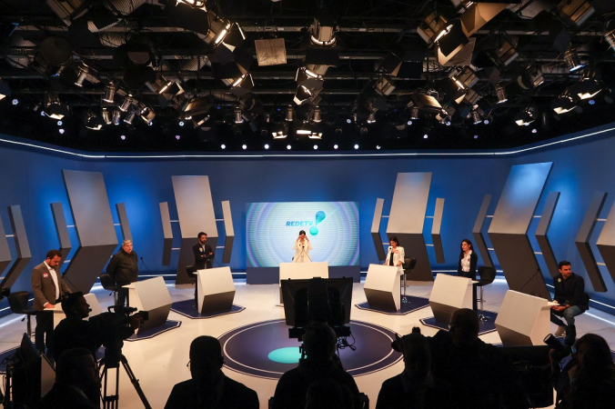 Debate organizado pela Rede TV e o UOL entre os candidatos do primeiro turno das eleições para prefeito da cidade de São Paulo