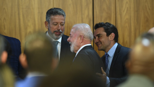 Presidente Lula, Presidente da Câmara dos Deputados Arthur Lira e Ministro Celso Sabino