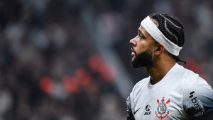 Memphis, jogador do Corinthians, durante partida entre Corinthians x Fortaleza,