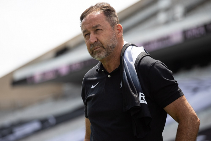 Augusto Melo, presidente do Corinthians, apresenta novo patrocinador do time paulista