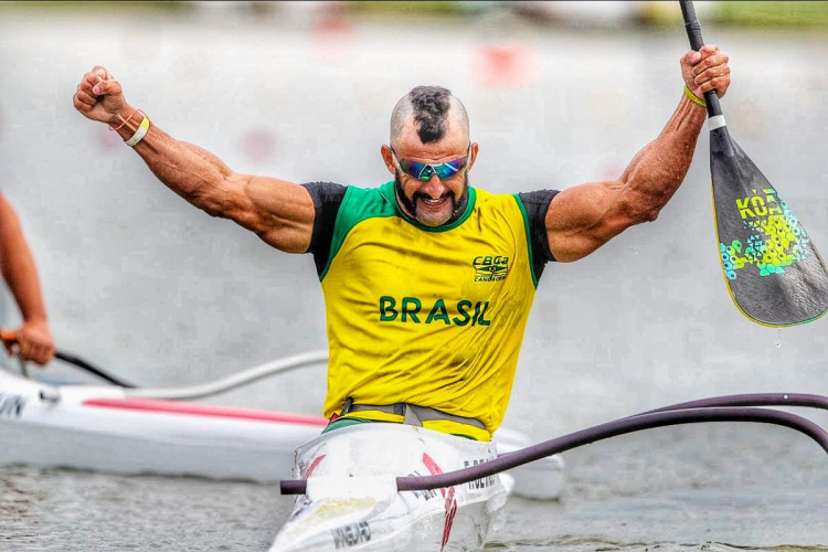 Brasil tem dobradinha na canoagem e ouro no halterofilismo no último dia da Paralimpíada