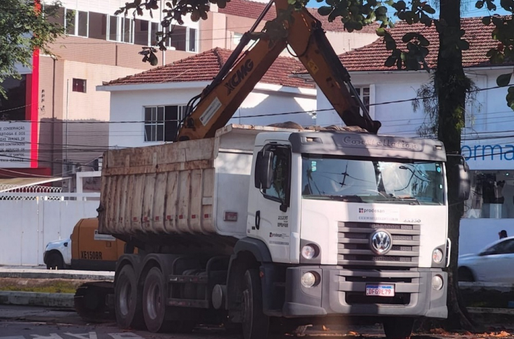 Polícia investiga crime ambiental praticado pelas empresas PGV e FortNort da Baixada Santista