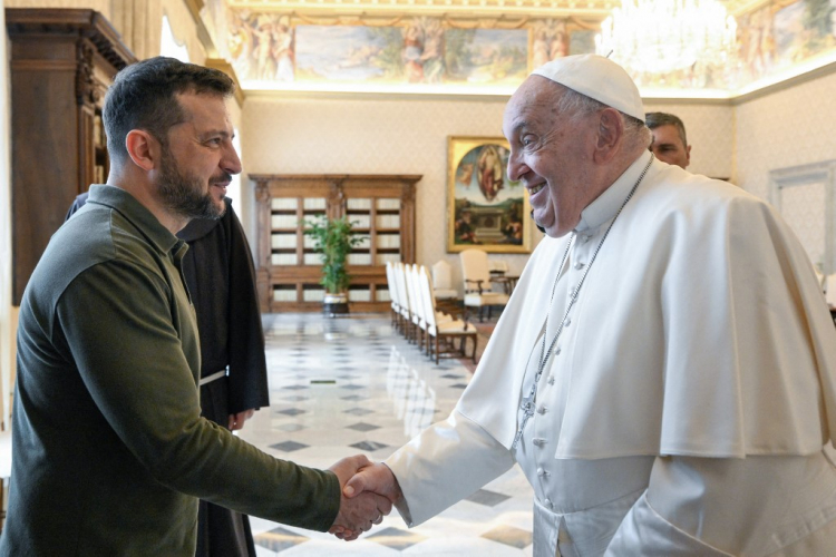 Papa Francisco recebe Zelensky no Vaticano nesta sexta