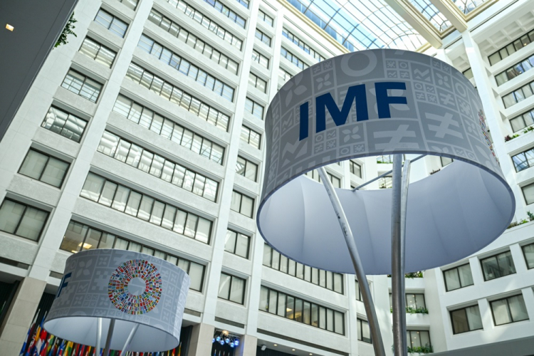 FMI mantém previsão de crescimento global em 3,2% para 2024 e 2025