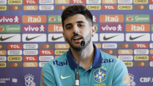 Beraldo durante entrevista coletiva