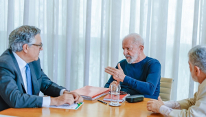 Lula em reunião com Alexandre Padilha e Celso Amorim