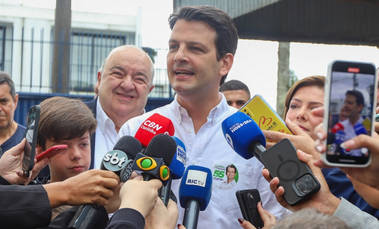 Eduardo Pimentel, candidato de Ratinho Junior, vence Cristina Graeml e se elege prefeito de Curitiba