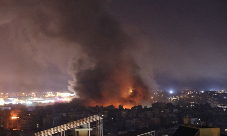 Ataques israelenses atingem arredores do aeroporto de Beirute