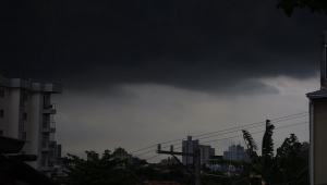 O dia virou noite em Pirituva, região noroeste de SP