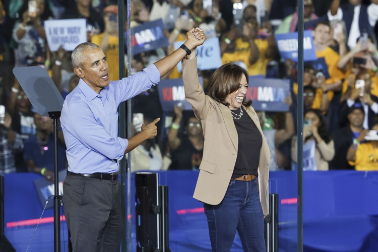 Kamala Harris conta com apoio de Barack Obama e Bruce Springsteen em comício em Atlanta