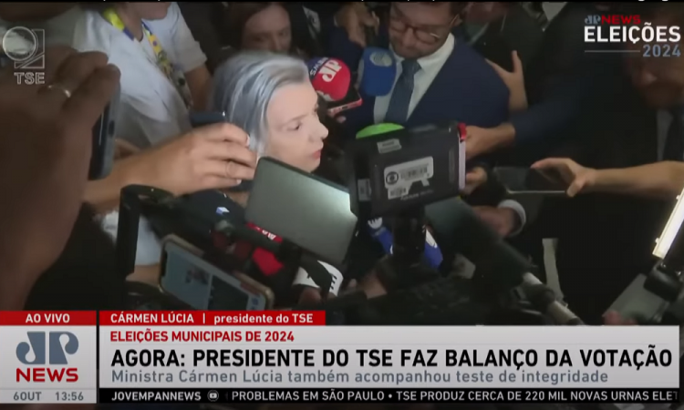 Cármen Lúcia dá entrevista sobre as eleições deste ano