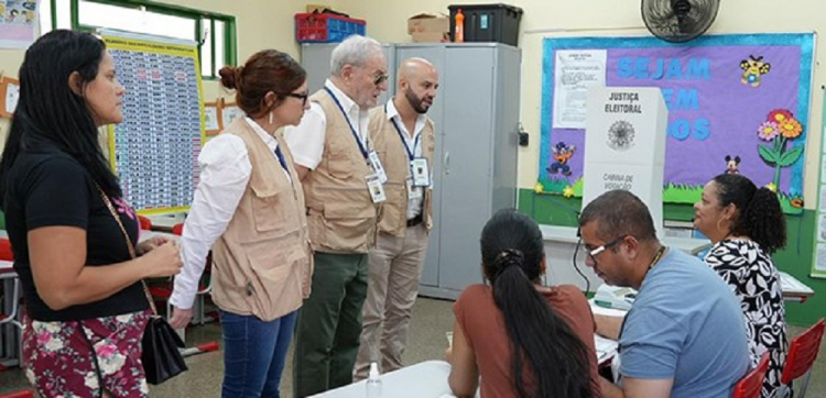 Município em Goiás recebe chefe da Missão Eleitoral da Organização dos Estados Americanos