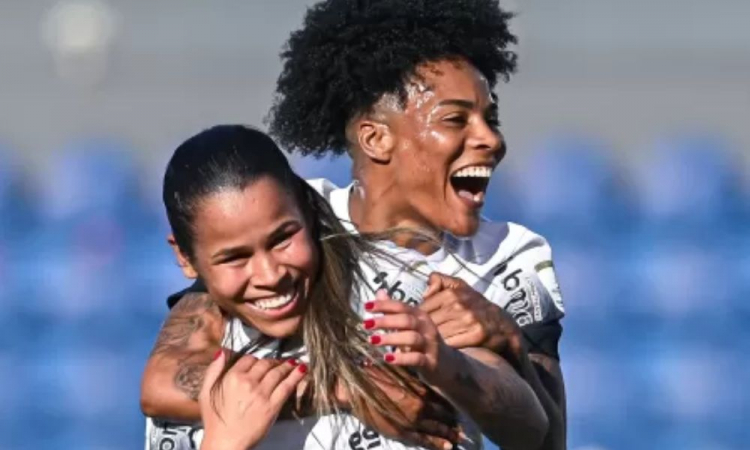 Após penta da Libertadores, jogadoras do Corinthians protestam contra a Conmebol