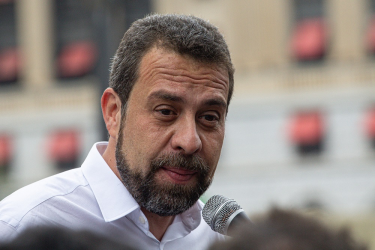 Em 1º discurso pós-derrota, Boulos diz que Tarcísio ‘não será presidente’