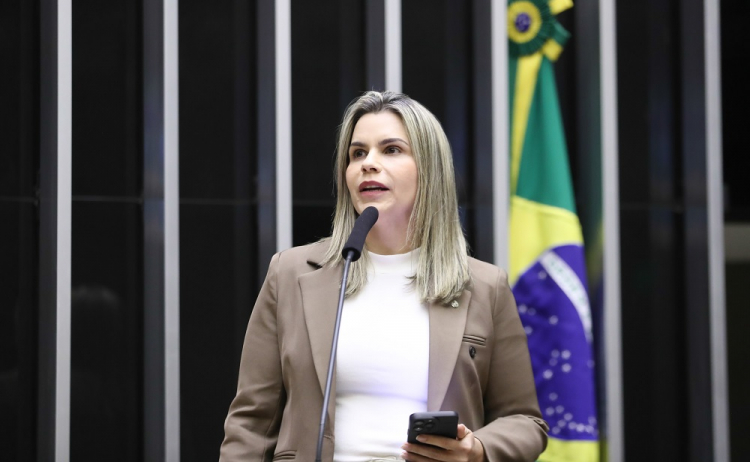 Inquérito contra Clarissa Tércio por atos de 8/1 é arquivado pelo STF a pedido da PGR