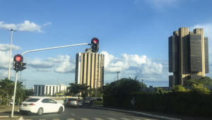 Edifício Sede Caixa Econômica Federal e Banco Central em Brasília