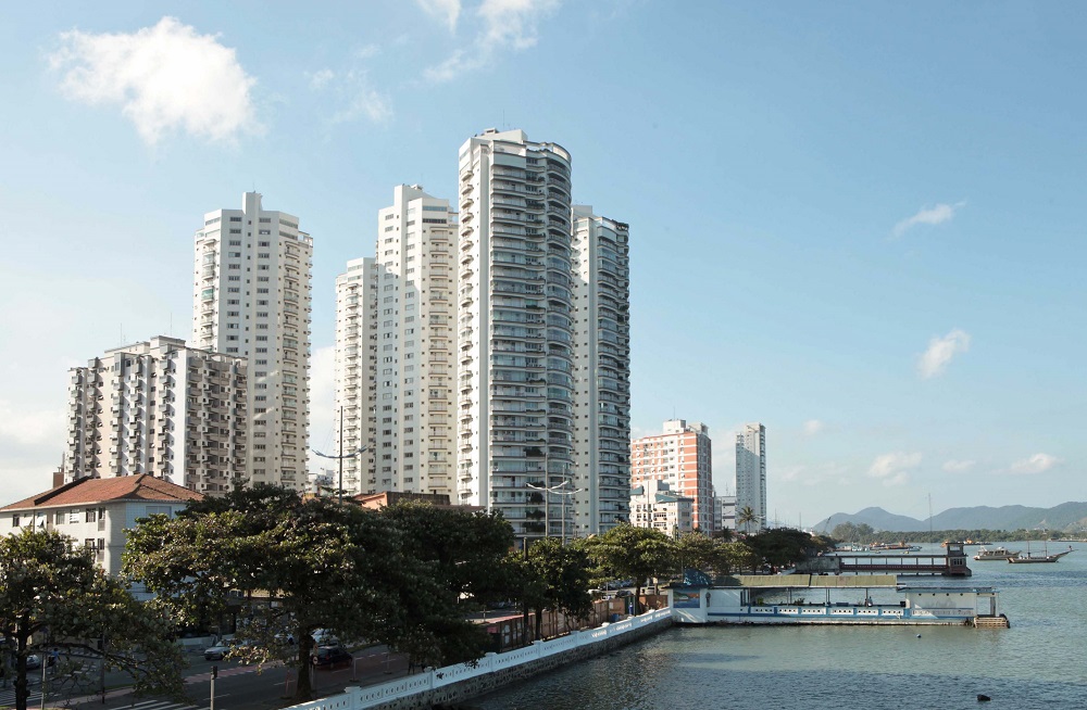 Prédios residenciais na cidade de Santos