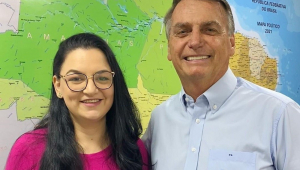 A vereadora eleita Samantha Iris com o ex-presidente Jair Bolsonaro