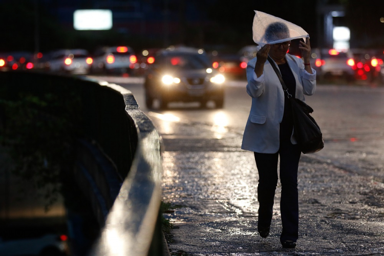 Sudeste tem alerta para chuva nesta segunda