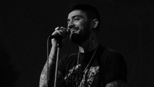 Zayn Malik anuncia turnê mundial com show único no Brasil