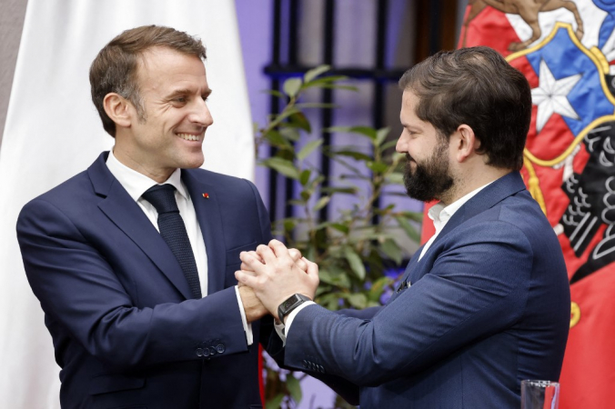 Macron e Boric no Chile