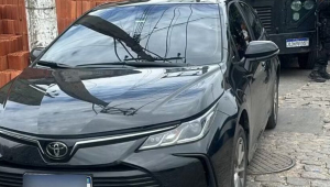 Carro da comitiva do ministro Márcio Macedo é roubado no Rio antes do G20