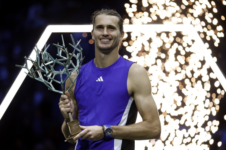 Zverev vence Humbert e conquista Masters 1000 de Paris